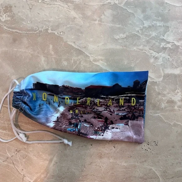 WONDERLAND Gold and Black Hexagonal Sunglasses - Picture 5 of 5